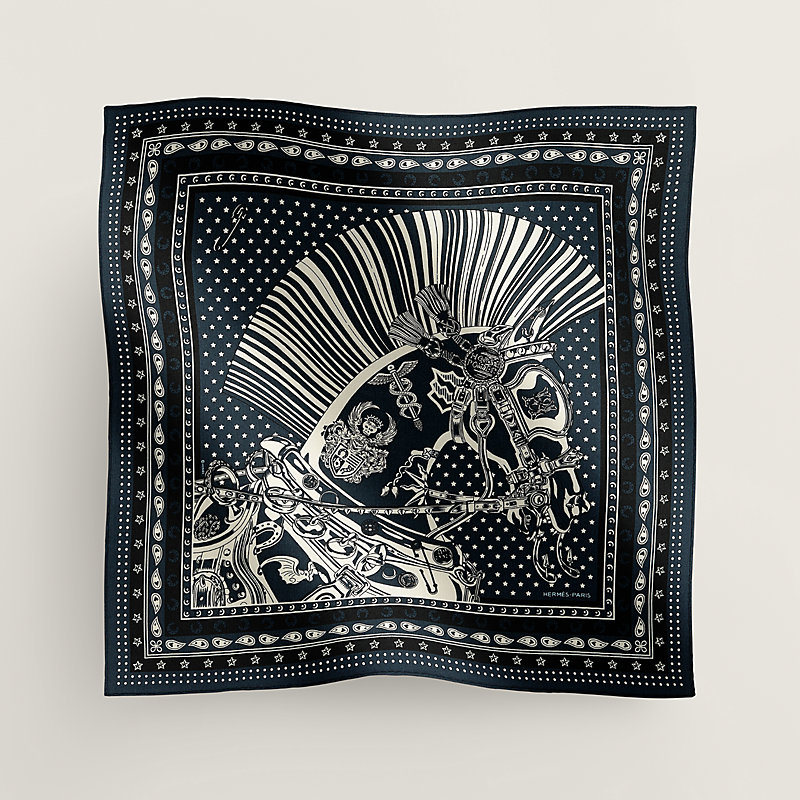 【大活躍！】HERMES Cheval Punk Bandanaa スウェット 大胆なデザイン】HERMES☆スウェット《Cheval Punk Bandana》